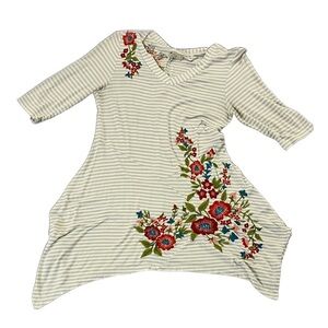 Caite tunic with embroidery.